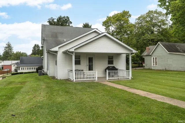 $189,000 | 411 East Monroe Street, Attica, IN 47918