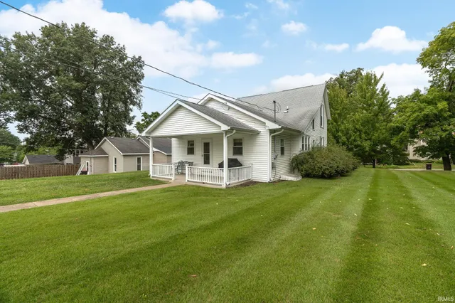 $189,000 | 411 East Monroe Street, Attica, IN 47918