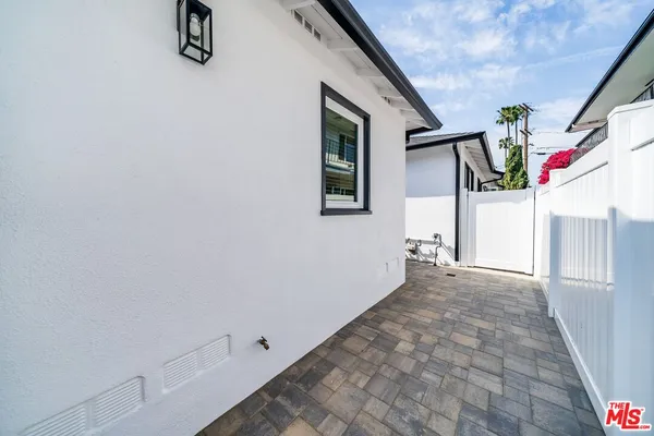 $3,250 | 1258 Mariposa Street, Unit B, Glendale, CA 91205