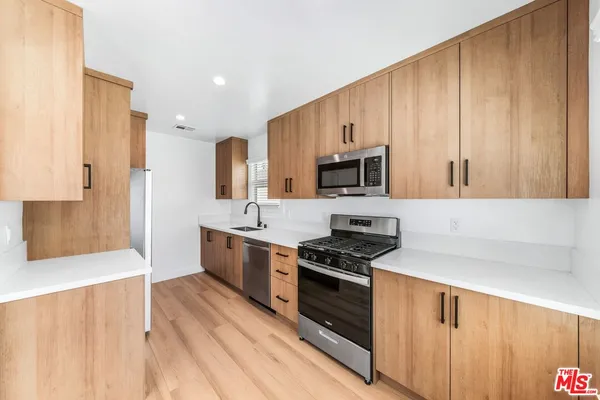 $3,250 | 1258 Mariposa Street, Unit B, Glendale, CA 91205