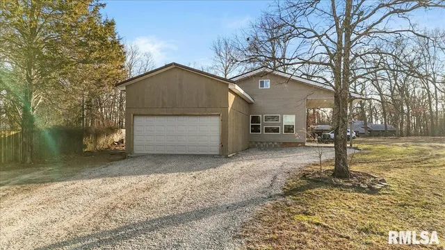 $145,000 | 14107 German Church Road, Johnston City, IL 62951