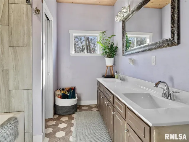 $145,000 | 14107 German Church Road, Johnston City, IL 62951