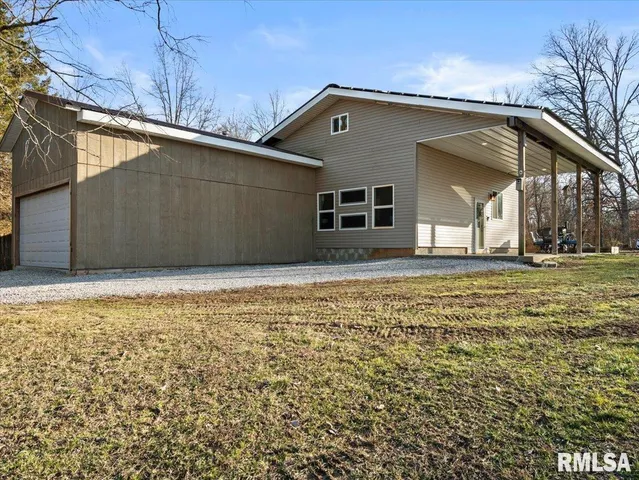 $145,000 | 14107 German Church Road, Johnston City, IL 62951