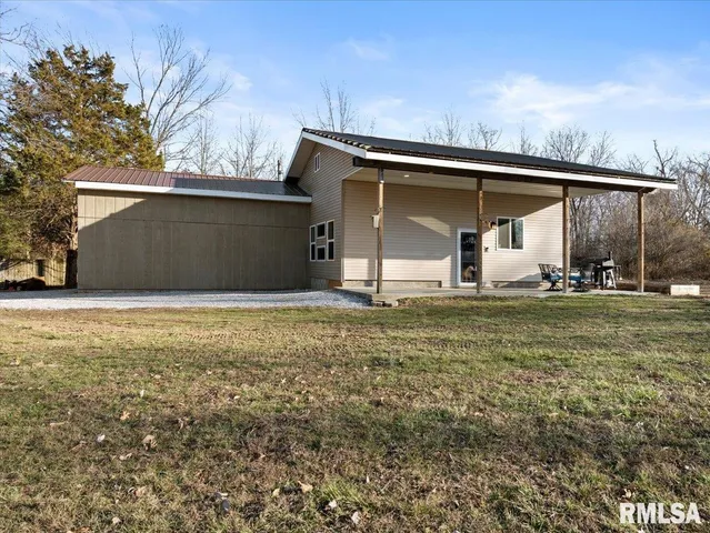 $145,000 | 14107 German Church Road, Johnston City, IL 62951