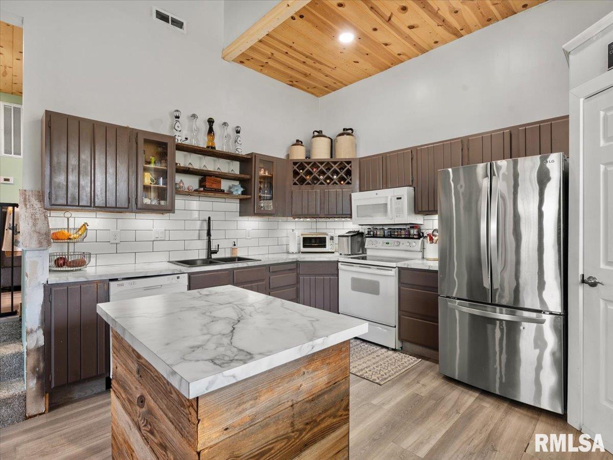 14107 German Church Road Johnston City, IL 62951 - Photo 6 of 27