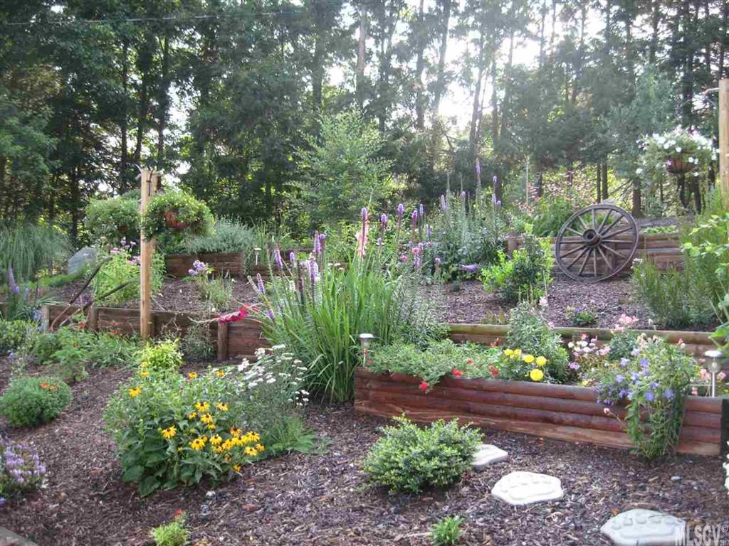 3292 Rocky Road Lenoir, NC 28645 - Photo 18 of 25 Gallery Image 18
