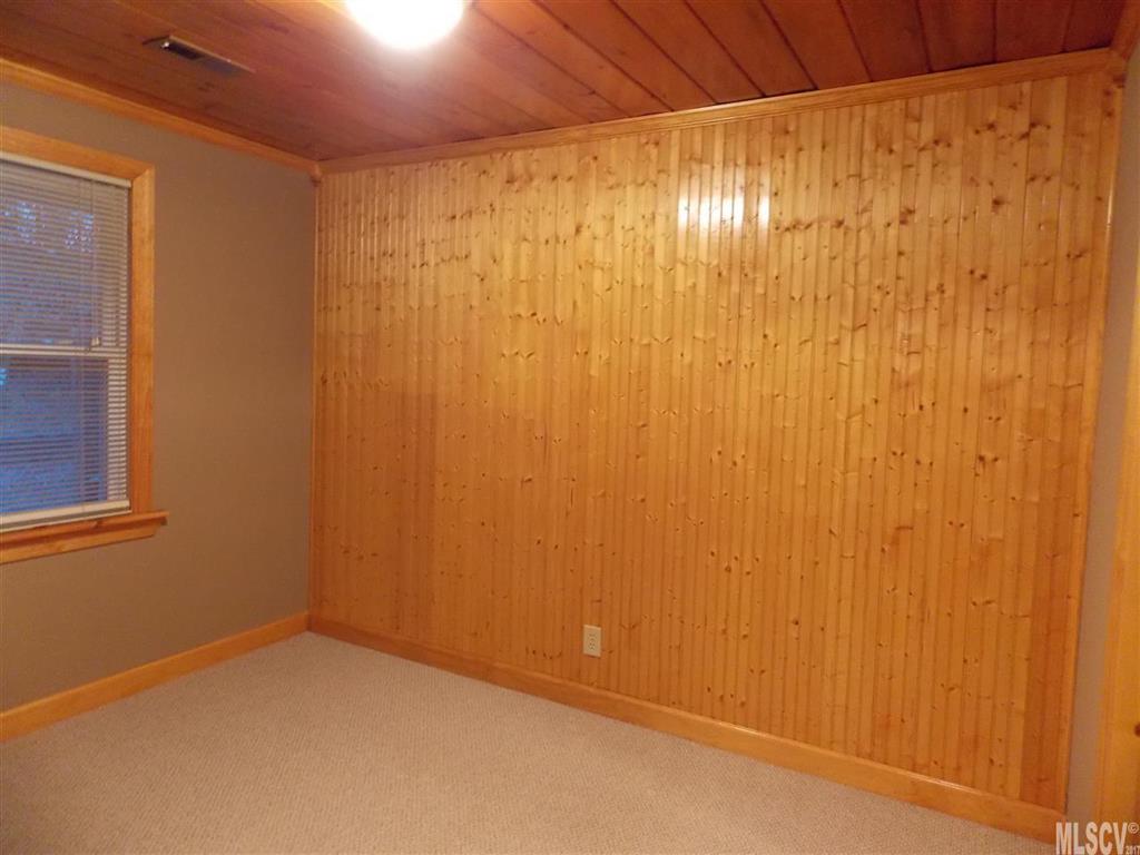 3292 Rocky Road Lenoir, NC 28645 - Photo 5 of 25 Gallery Image 5