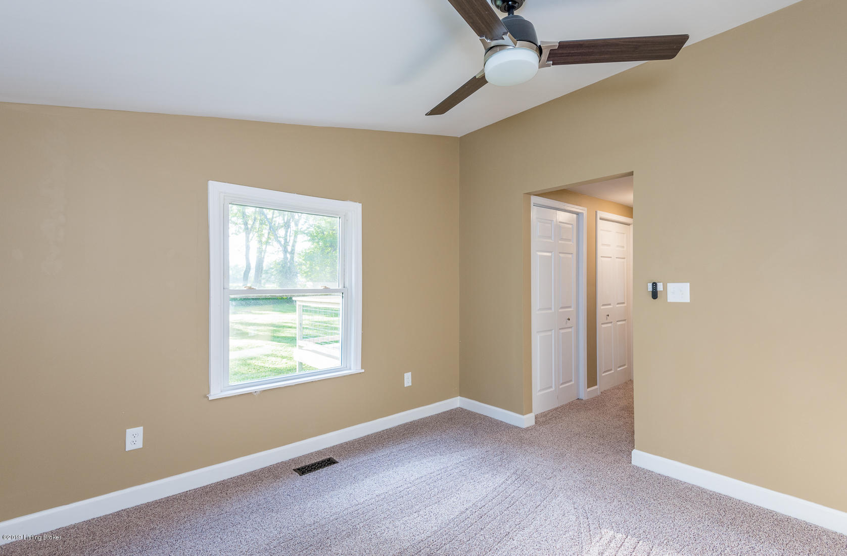 5309 Red Leaf Road Louisville, KY 40218 - Photo 21 of 45 Listing-22