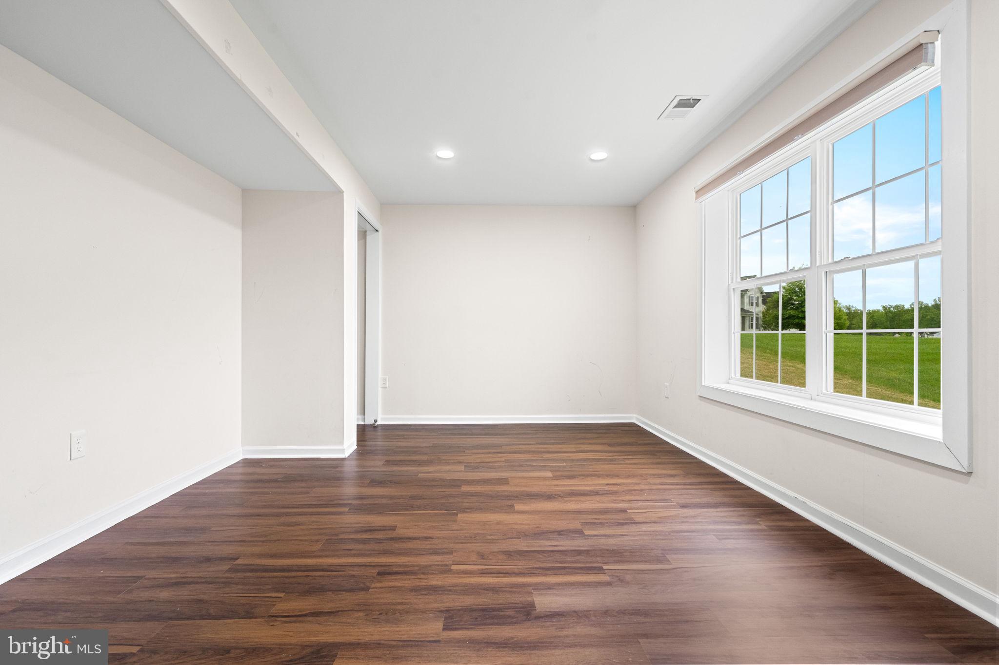 15801 Aerial View Road Woodbridge, VA 22193 - Photo 22 of 38