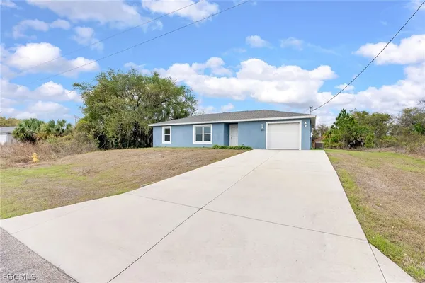 $299,000 | 1405 Inwood Road, LaBelle, FL 33935