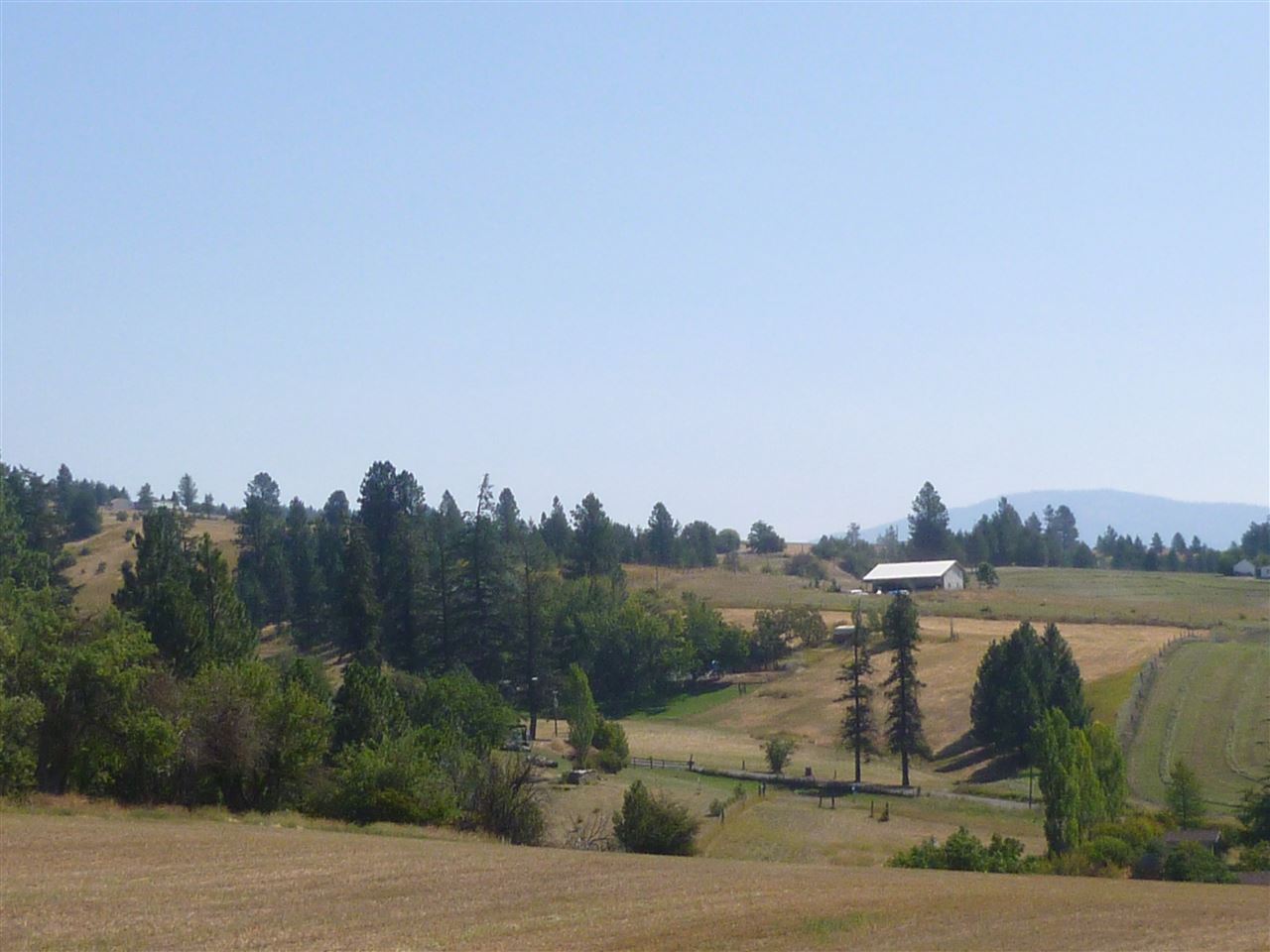 10824 South Kiesling Road Spokane, WA 99223 - Photo 3 of 20 Gallery Image 3