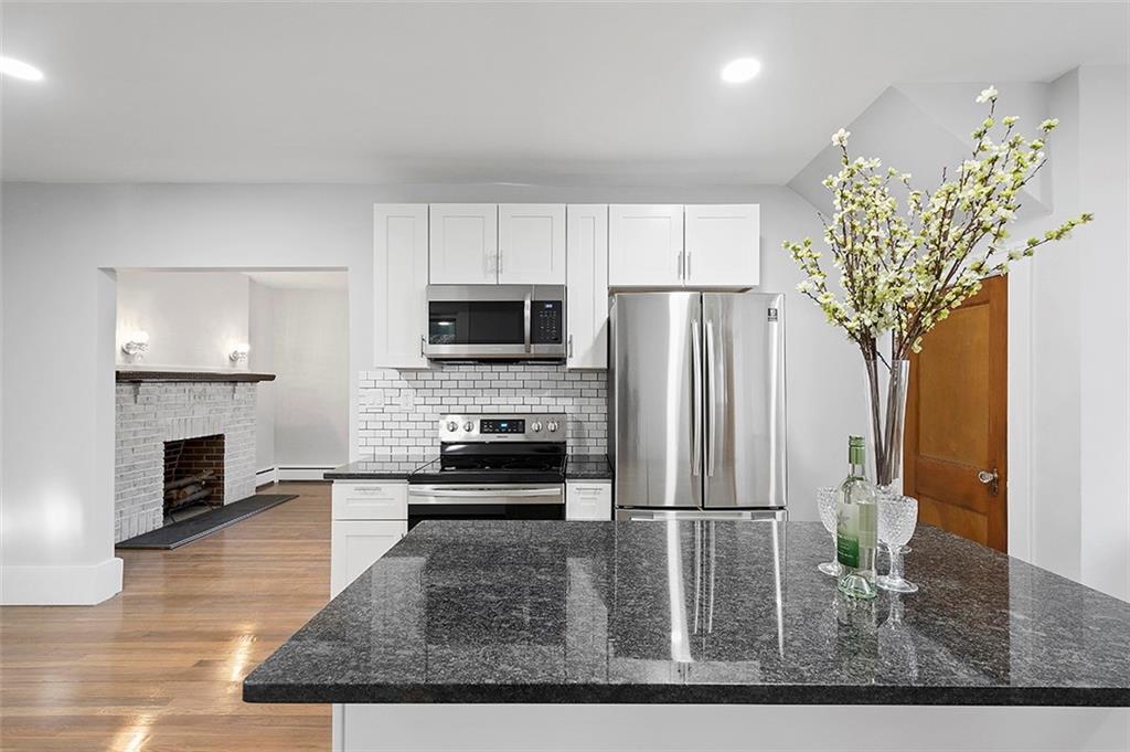 224 Glasgow Road Pittsburgh, PA 15221 - Photo 8 of 25 Gallery Image 8