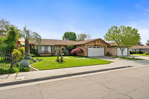 $375,000 | 5201 West Griffith Way, Fresno, CA 93722