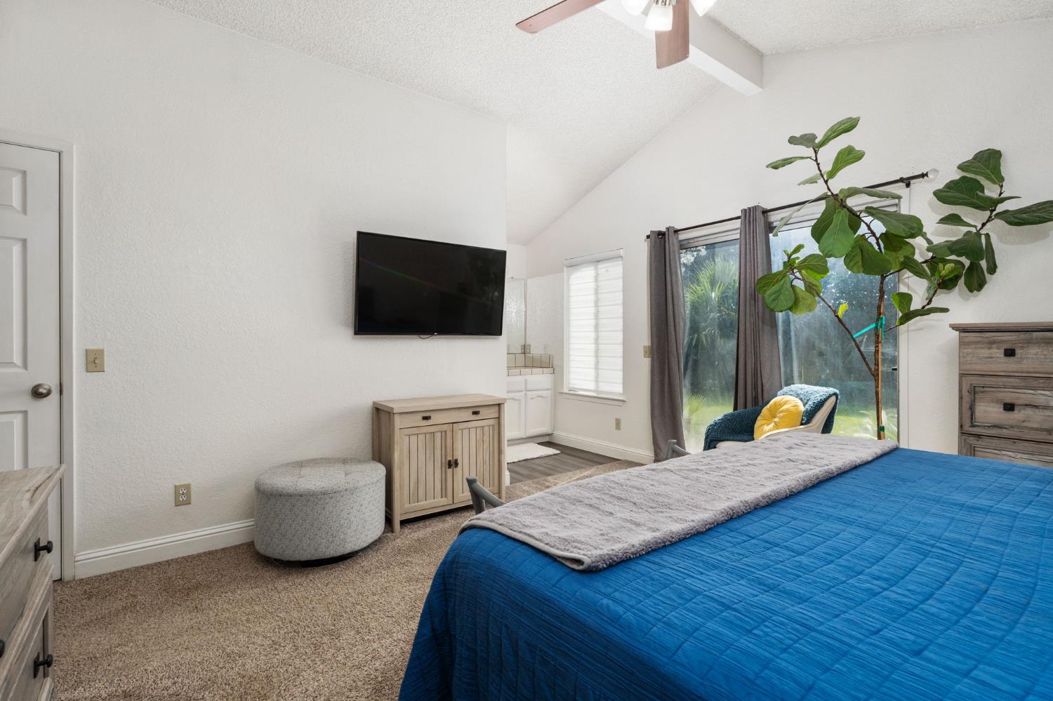 5201 West Griffith Way Fresno, CA 93722 - Photo 23 of 30