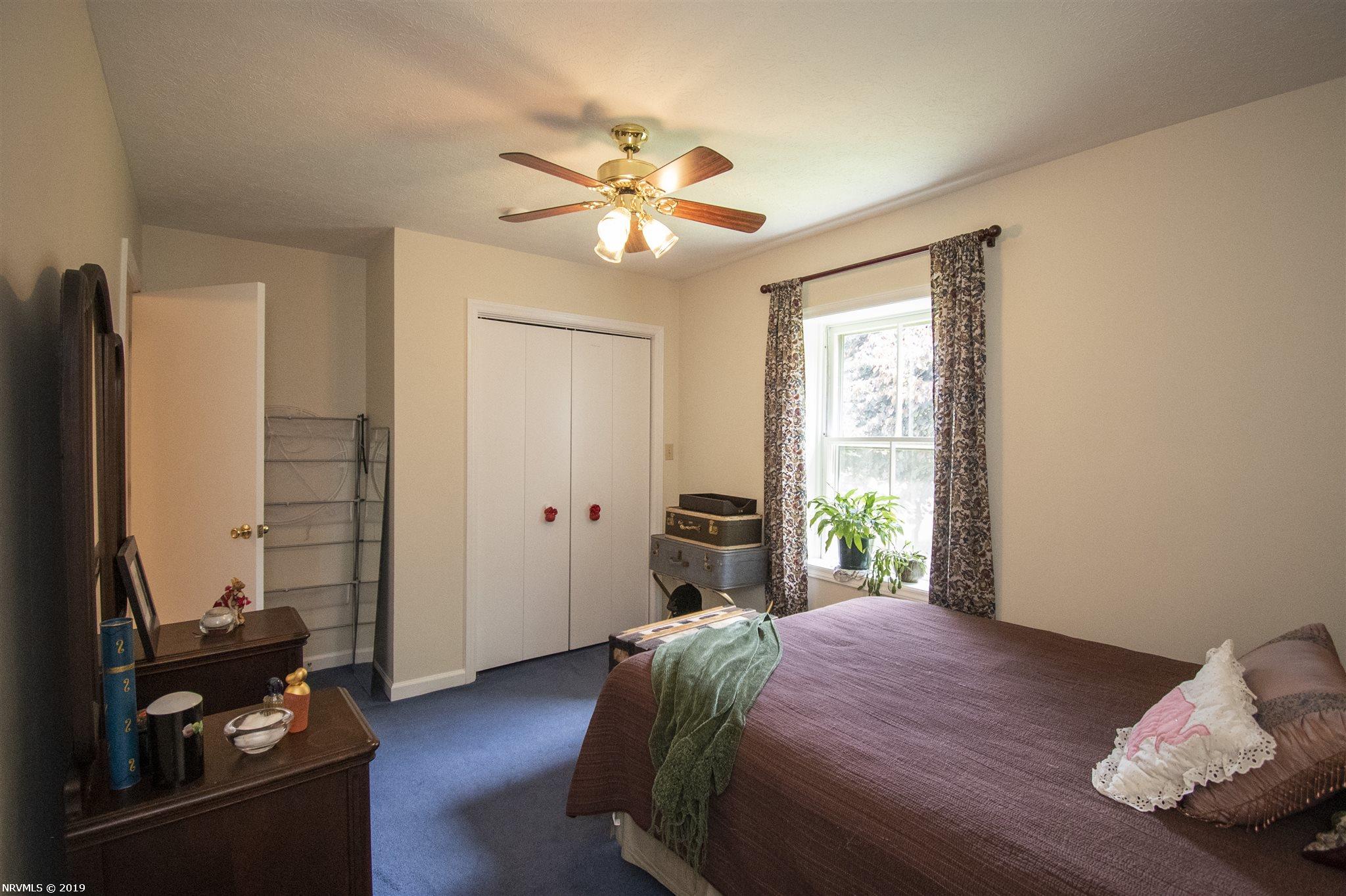 1005 Redbud Road Blacksburg, VA 24060 - Photo 22 of 35 Gallery Image 22