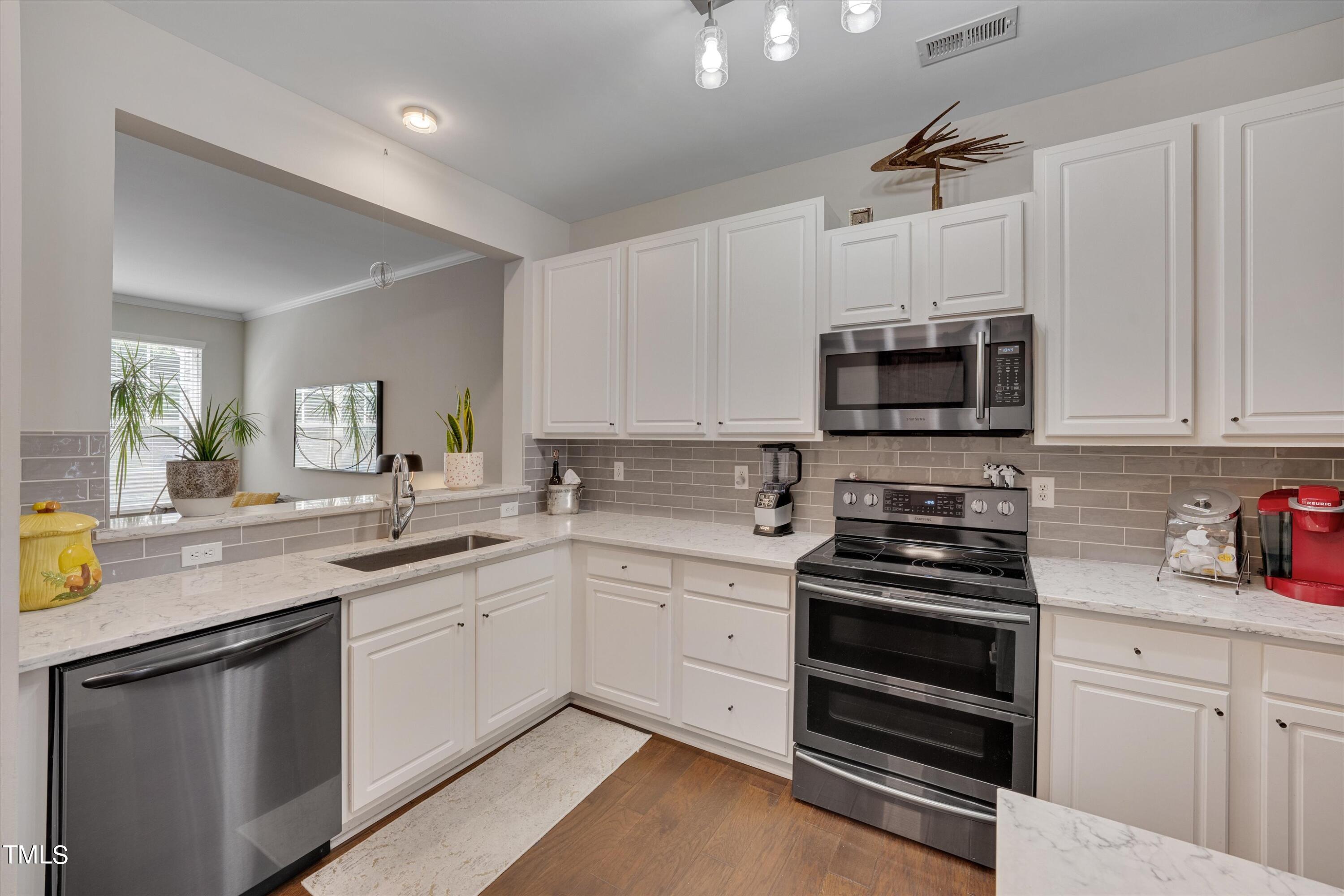 8489 Central Drive Raleigh, NC 27613 - Photo 8 of 26 09-8489 Central Drive-9