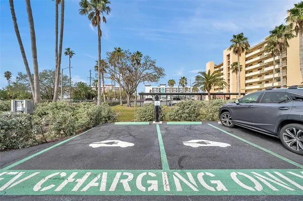 $665,000 | 399 150th Avenue, Unit 101, Madeira Beach, FL 33708