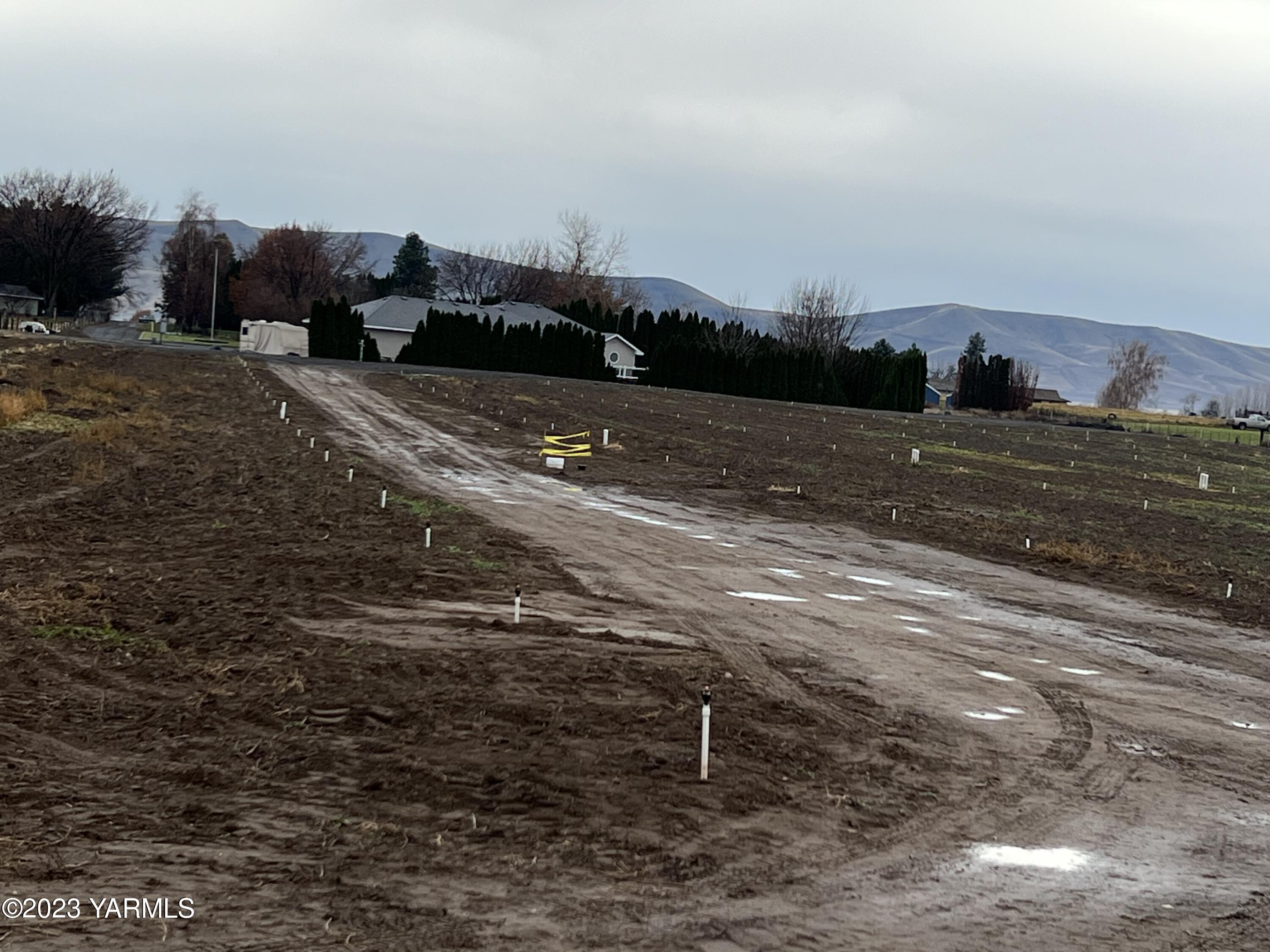 0 Hicks Road Grandview, WA 98930 - Photo 26 of 28 a view of a dry yard