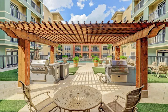 $169,000 | 1711 Old Spanish Trail, Unit 440, Houston, TX 77054