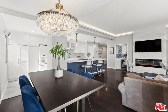 $879,000 | 7250 Franklin Avenue, Unit 616, Los Angeles, CA 90046