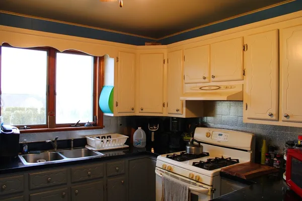 $479,900 | 186 Spencer Street, Fall River, MA 02721