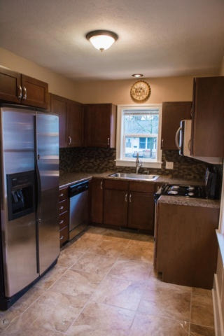 1322 Reed Avenue Kalamazoo, MI 49001 - Photo 10 of 26 DSC_0985
