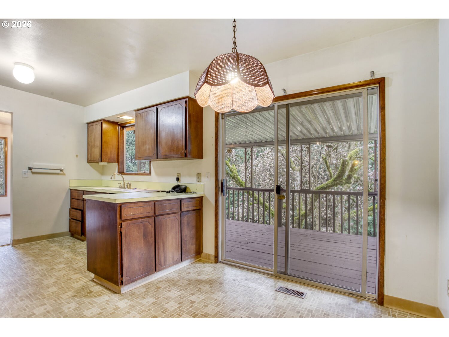 12155 Southeast 143rd Place Happy Valley, OR 97086 - Photo 14 of 34 Kitchen/Nook