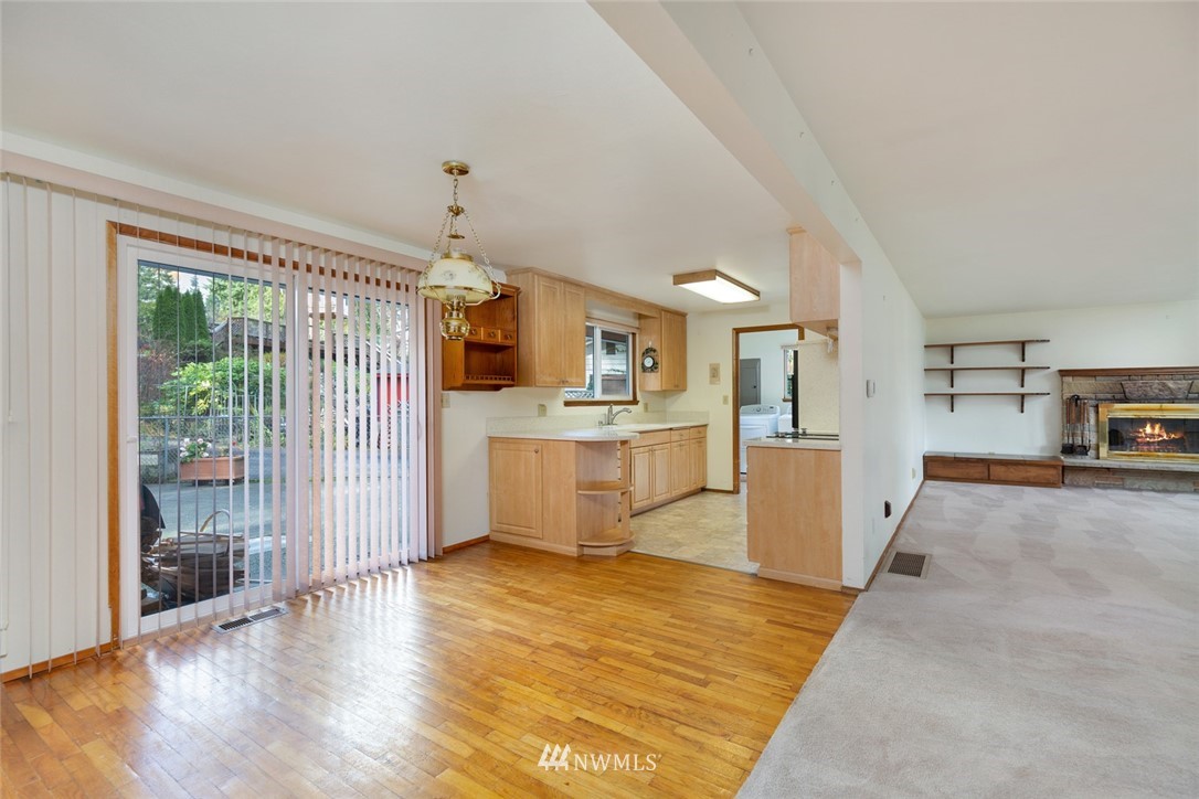 20458 Southeast 157th Street Renton, WA 98059 - Photo 2 of 13