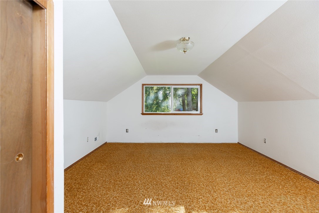 20458 Southeast 157th Street Renton, WA 98059 - Photo 11 of 13