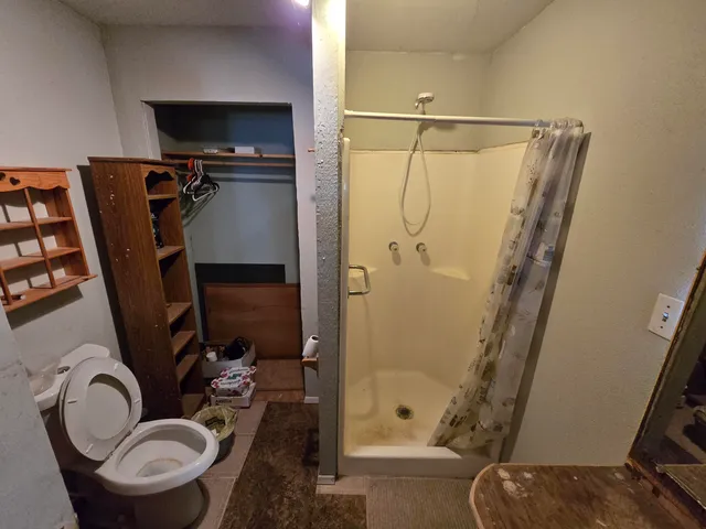 $160,000 | 1221 Highway 83, Denver City, TX 79323