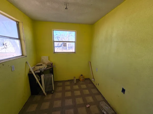 $160,000 | 1221 Highway 83, Denver City, TX 79323