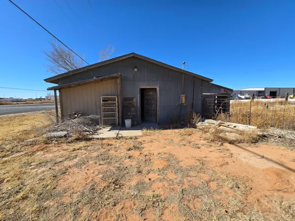 $160,000 | 1221 Highway 83, Denver City, TX 79323