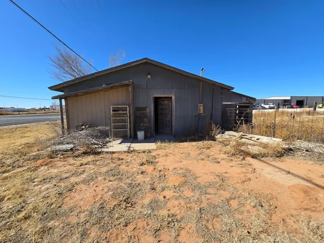 $160,000 | 1221 Highway 83, Denver City, TX 79323