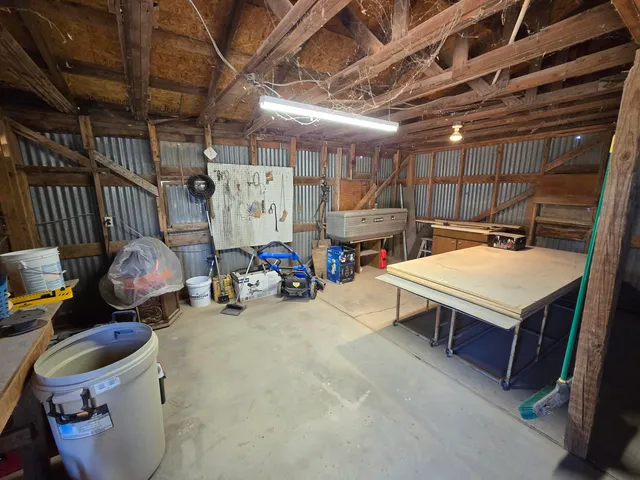 $160,000 | 1221 Highway 83, Denver City, TX 79323