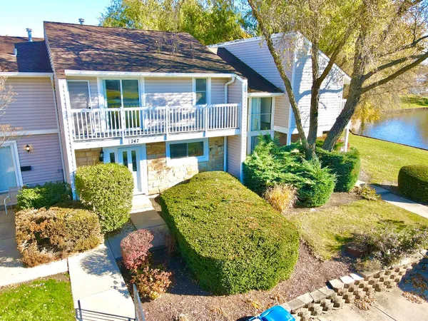 $310,000 | 747 Cove Court, Bartlett, IL 60103