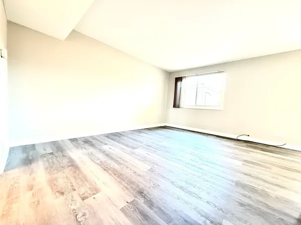 $310,000 | 747 Cove Court, Bartlett, IL 60103