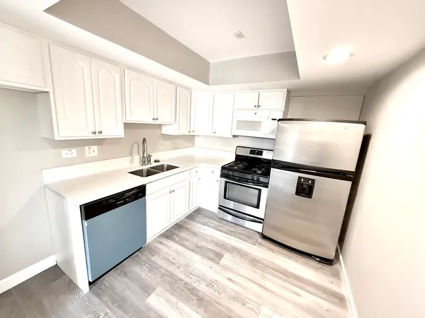 $310,000 | 747 Cove Court, Bartlett, IL 60103