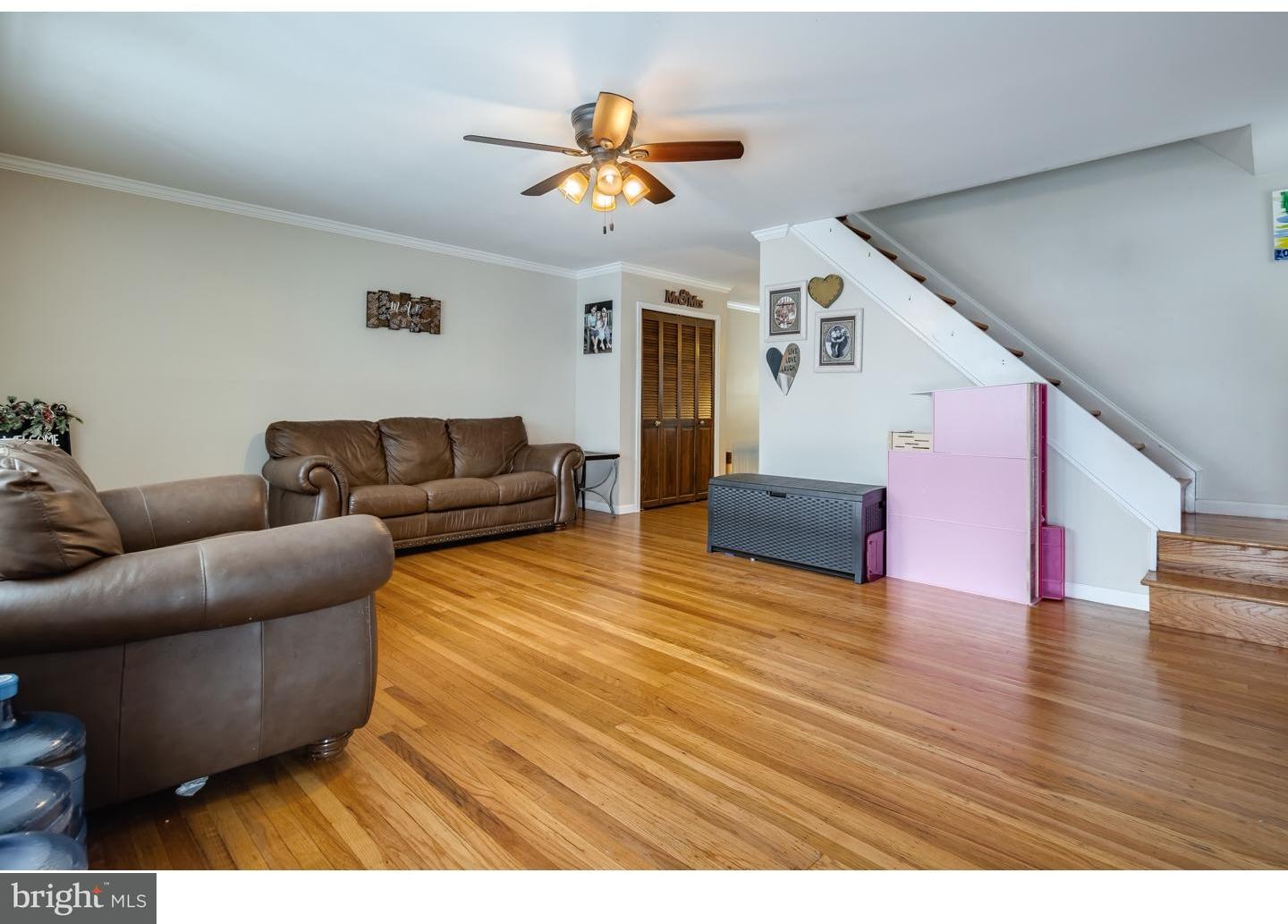 12321 Wyndom Road Philadelphia, PA 19154 - Photo 3 of 21 Gallery Image 3