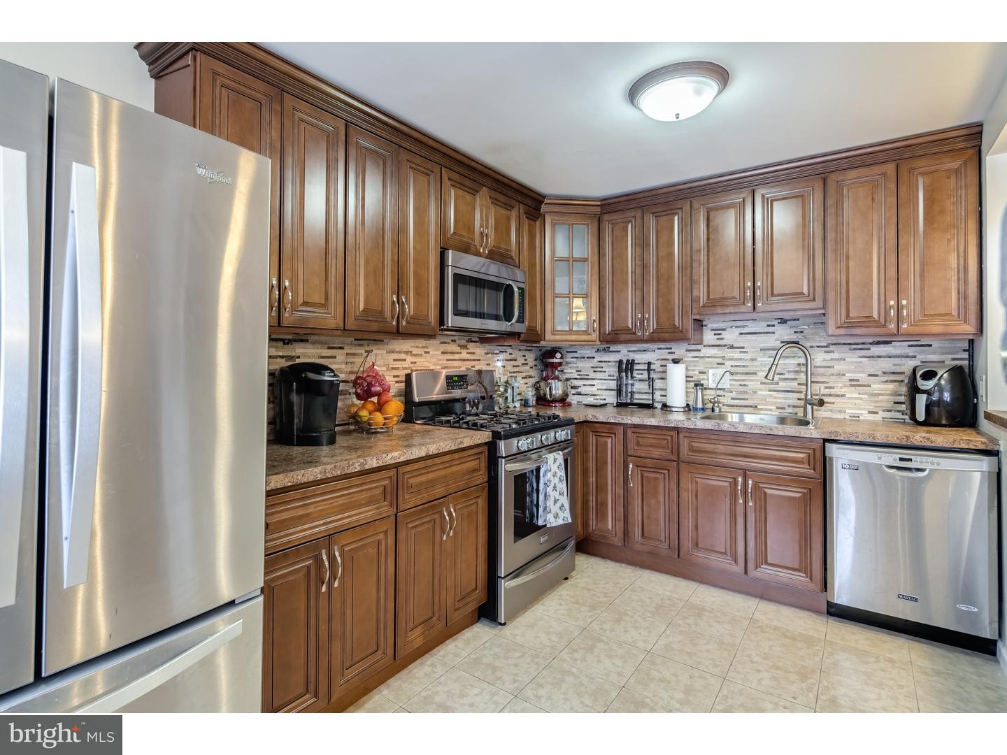 12321 Wyndom Road Philadelphia, PA 19154 - Photo 9 of 21 Gallery Image 9