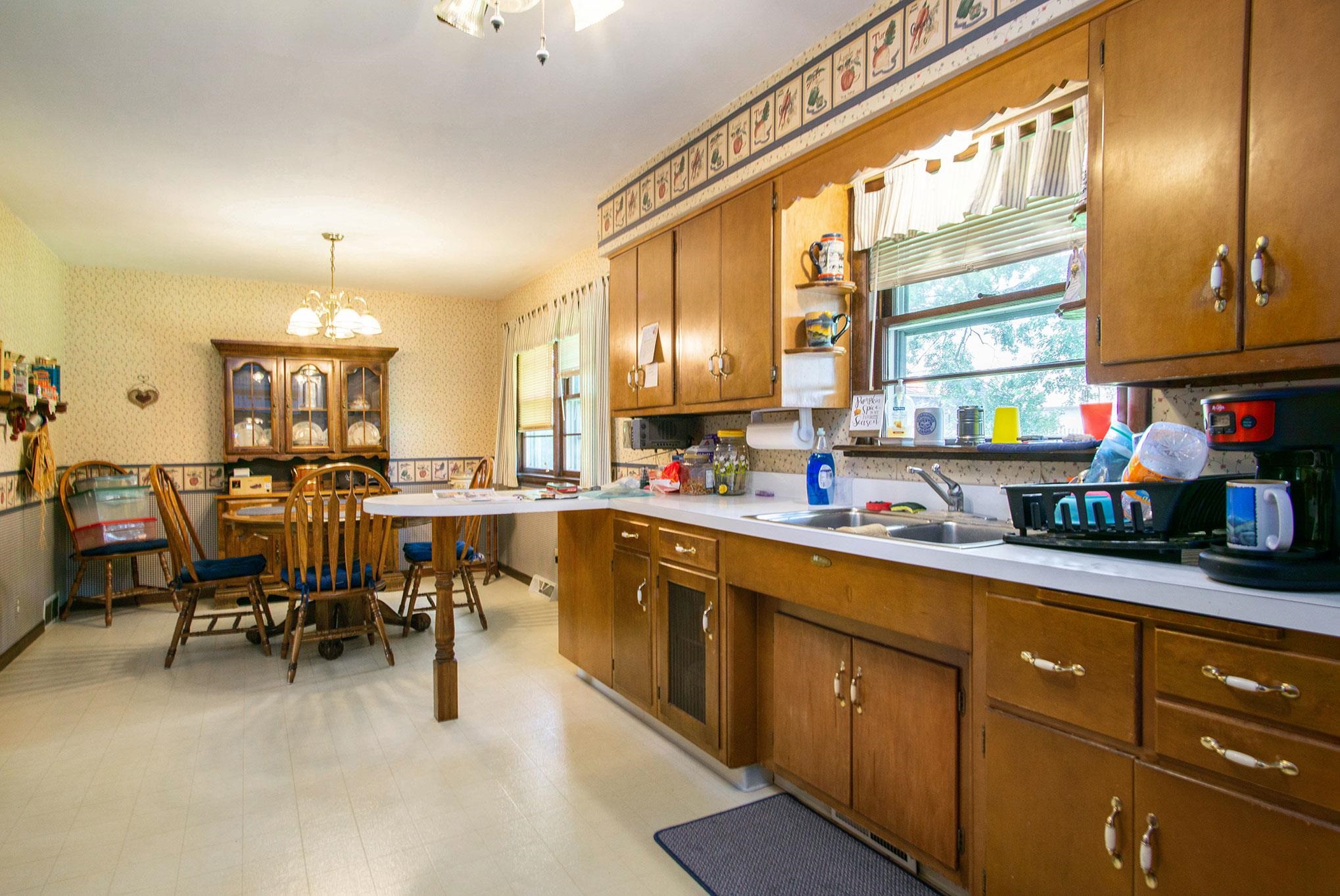 54771 Fir Road Mishawaka, IN 46545 - Photo 13 of 25 Gallery Image 13