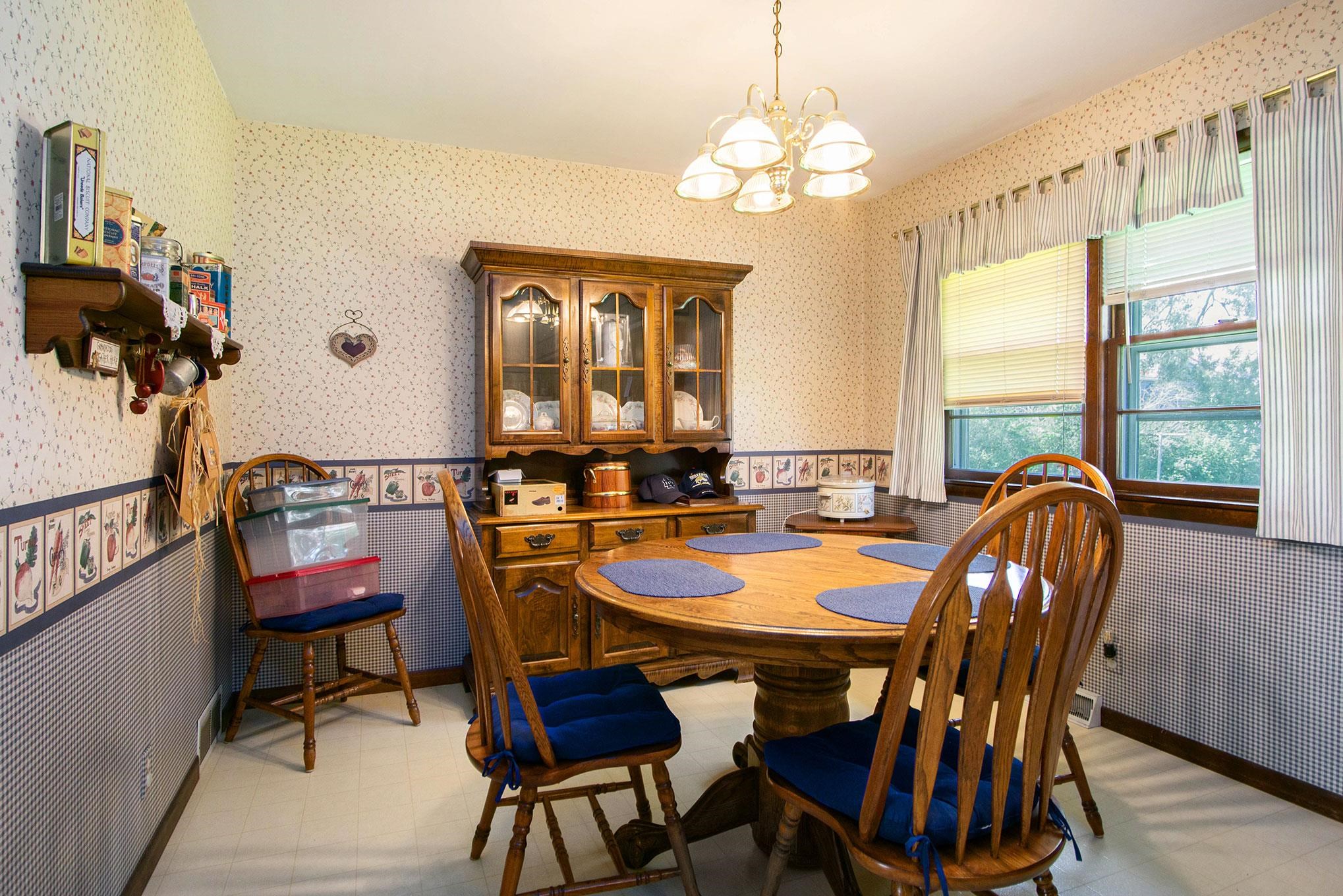 54771 Fir Road Mishawaka, IN 46545 - Photo 14 of 25 Gallery Image 14