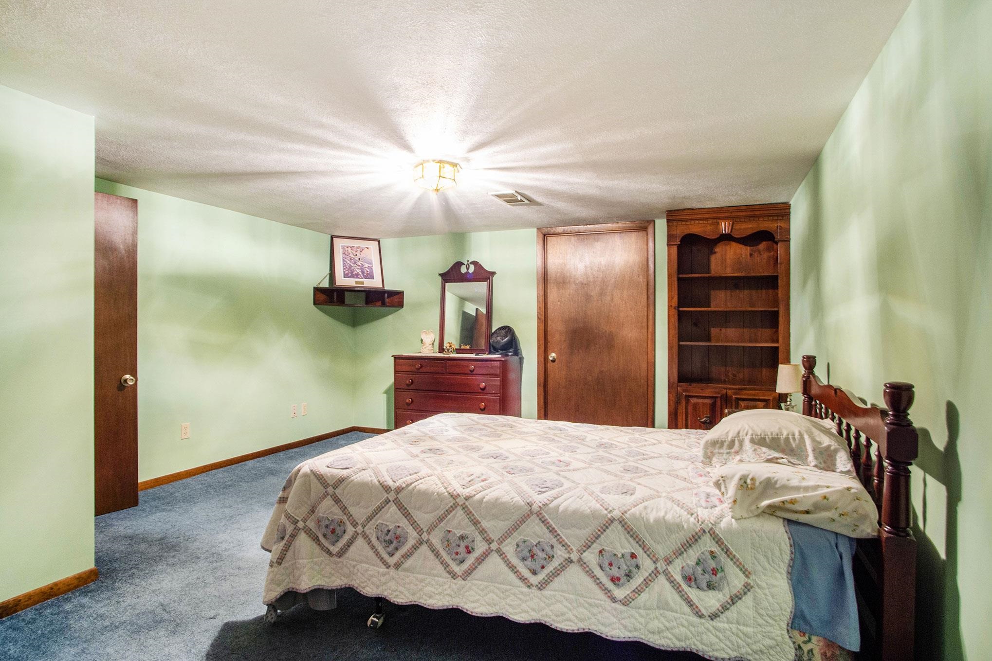 54771 Fir Road Mishawaka, IN 46545 - Photo 21 of 25 Gallery Image 21