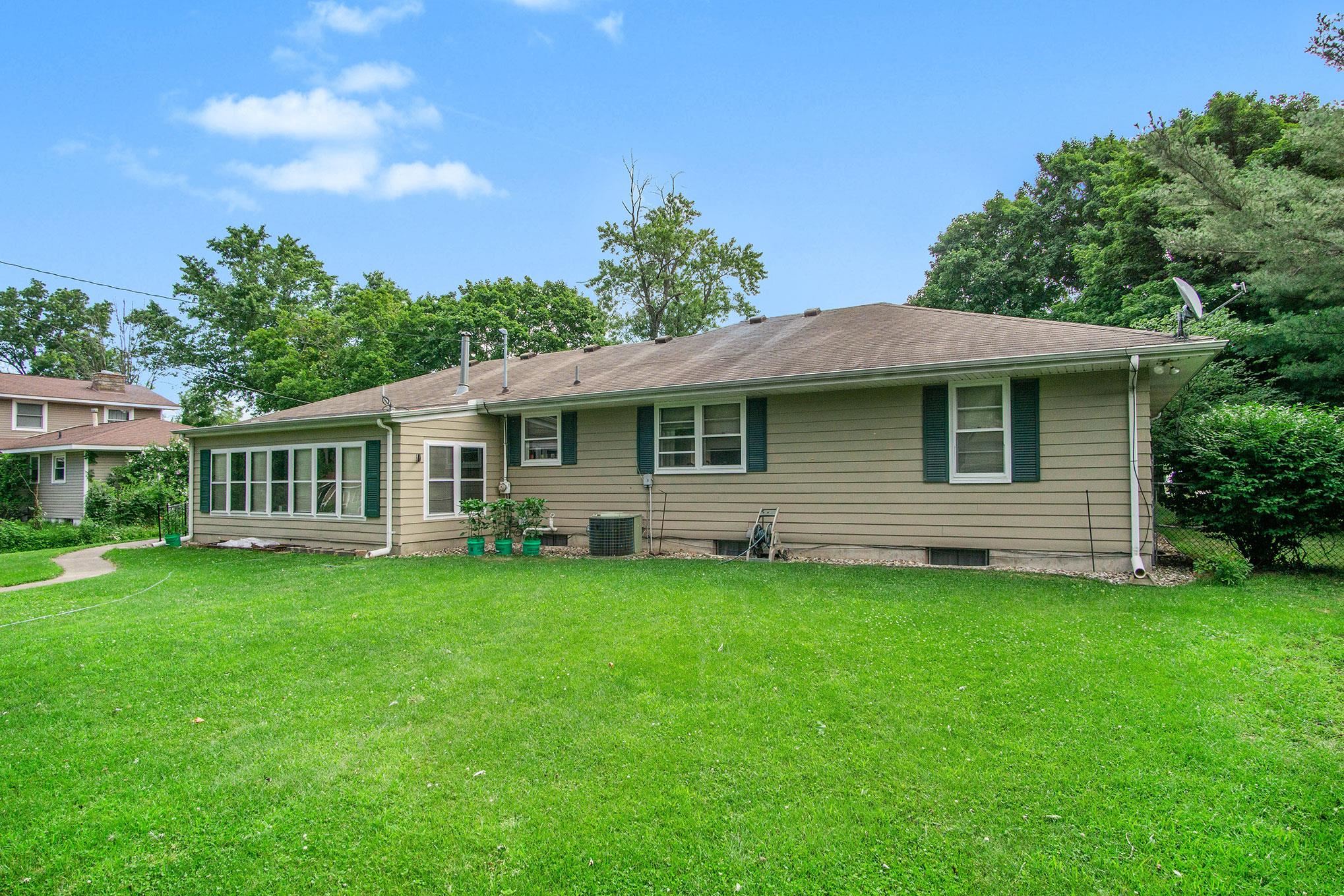54771 Fir Road Mishawaka, IN 46545 - Photo 5 of 25 Gallery Image 5