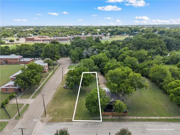 $30,000 | 725 South 12th Street, Waco, TX 76706