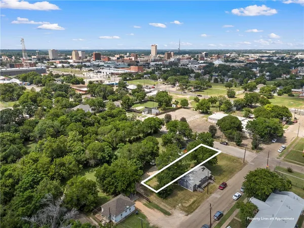 $30,000 | 725 South 12th Street, Waco, TX 76706