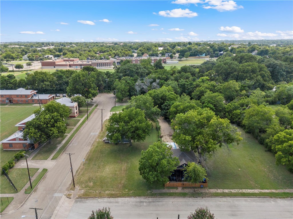 725 South 12th Street Waco, TX 76706 - Photo 4 of 12