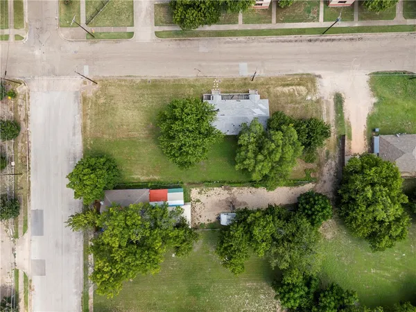 $30,000 | 725 South 12th Street, Waco, TX 76706