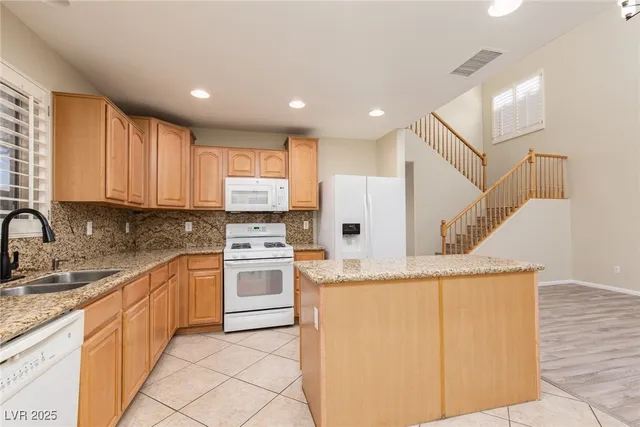 $2,000 | 7649 Lookout Hill Street, Las Vegas, NV 89149