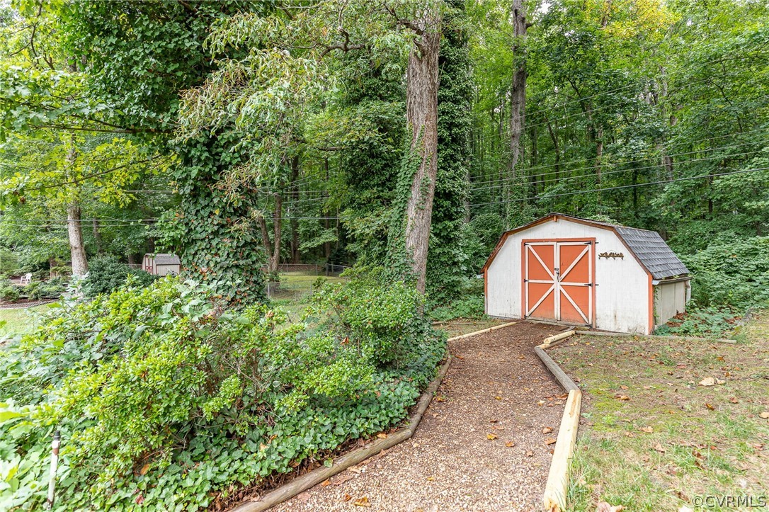 9610 Tuxford Road North Chesterfield, VA 23236 - Photo 40 of 43 Gallery Image 40