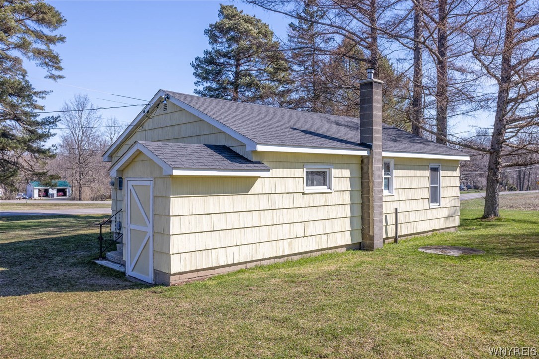 1194 Akron Road Pembroke, NY 14036 - Photo 19 of 38